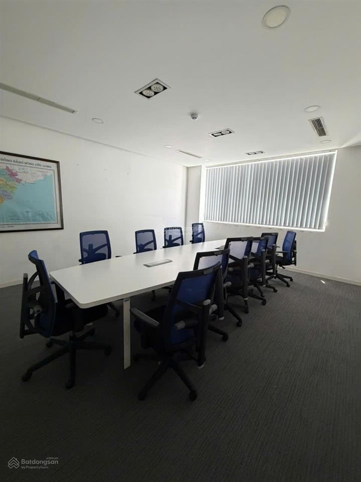 Cho thuê tòa nhà trung tâm quận cái răng tp cần thơ, ngang 10m dài 50m, giá thuê dưới 100 triệu