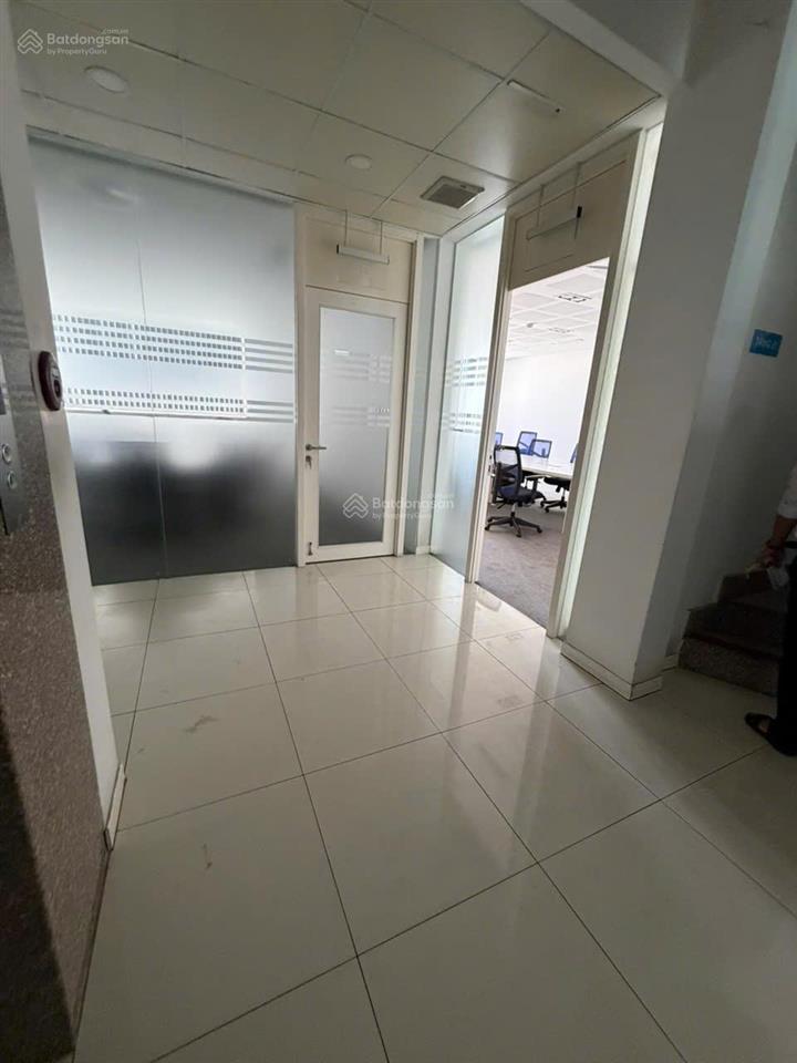Cho thuê tòa nhà trung tâm quận cái răng tp cần thơ, ngang 10m dài 50m, giá thuê dưới 100 triệu