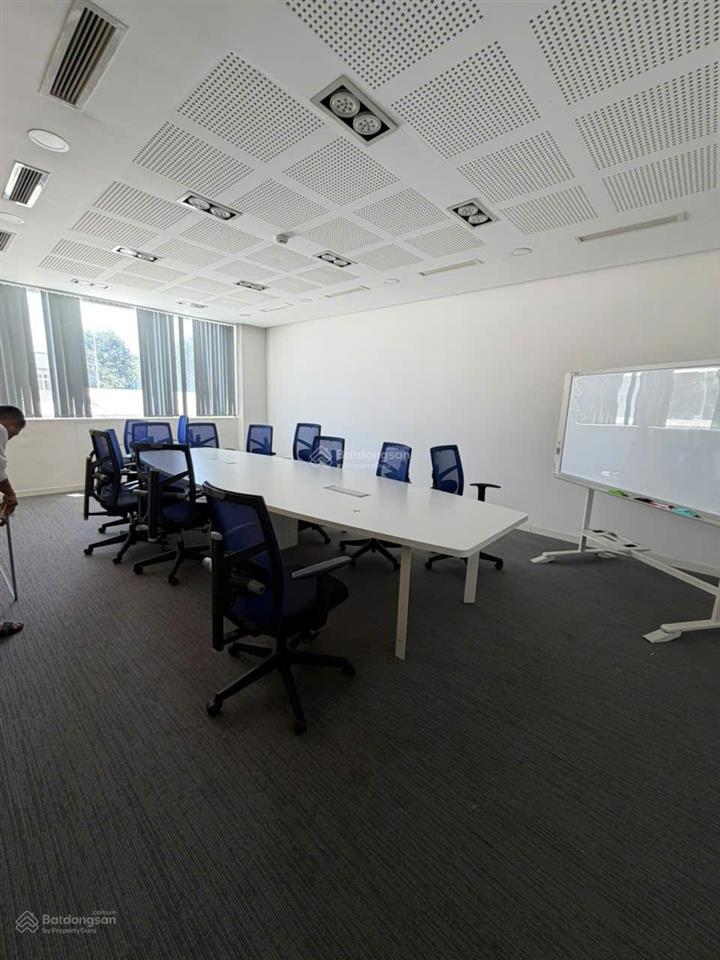 Cho thuê tòa nhà trung tâm quận cái răng tp cần thơ, ngang 10m dài 50m, giá thuê dưới 100 triệu