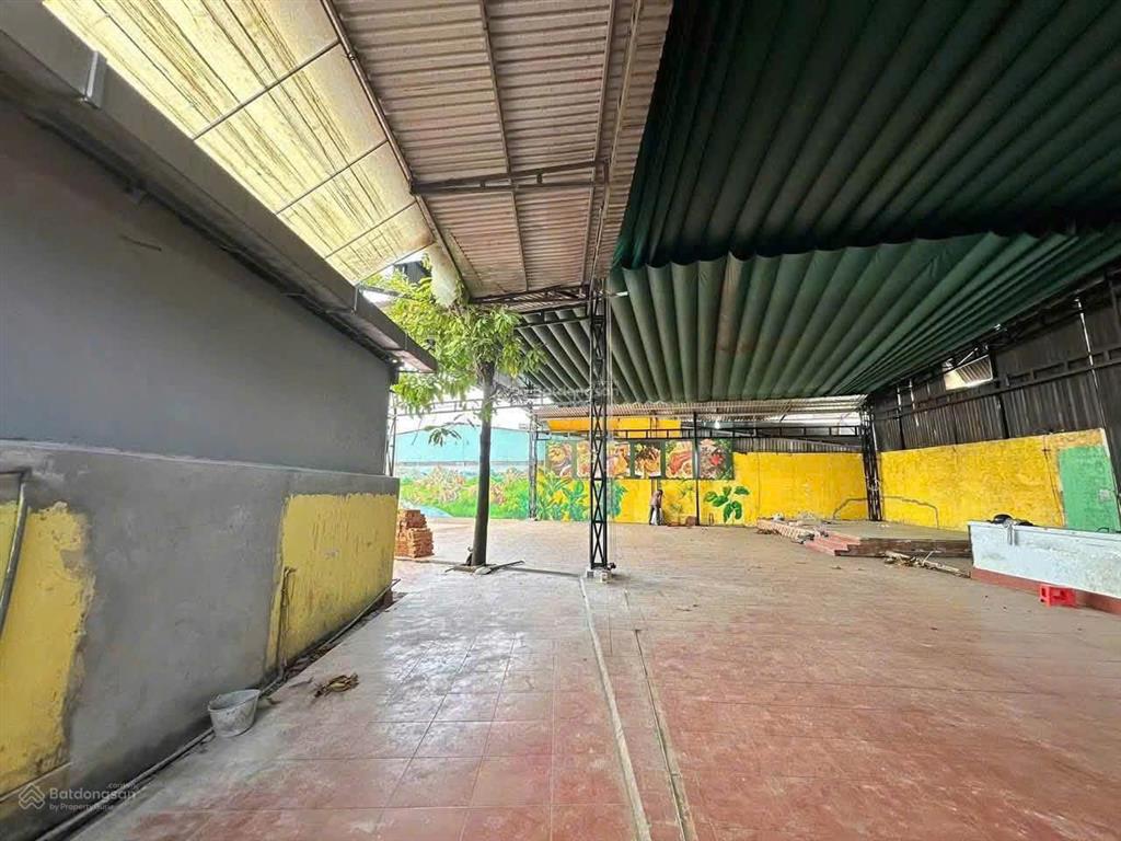 Cho thuê mặt bằng mặt tiền đường nguyễn văn linh diện tích 700m2, giá thuê 39 triệu
