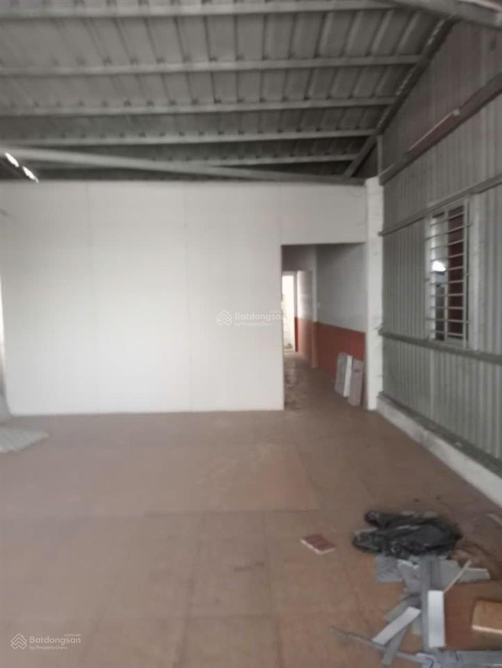 Cho thuê nhà mặt tiền trung tâm quận ninh kiều, mặt tiền đường nguyễn văn cừ, gần đại học y dược