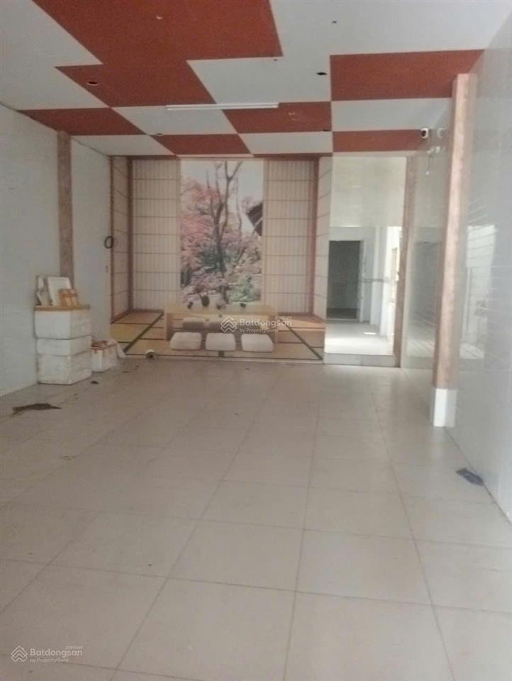 Cho thuê nhà mặt tiền trung tâm quận ninh kiều, mặt tiền đường nguyễn văn cừ, gần đại học y dược