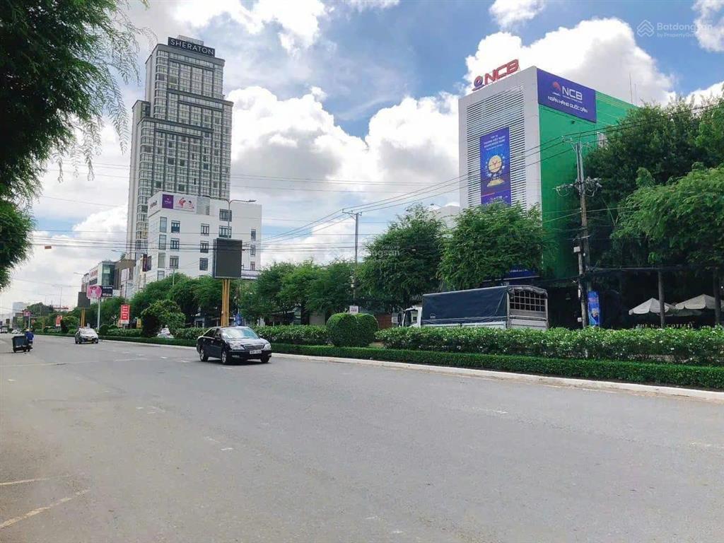 Cho thuê nhà 5 tầng mặt tiền đường 30 tháng 4, gần đại lộ hòa bình, giá thuê 65 triệu/tháng