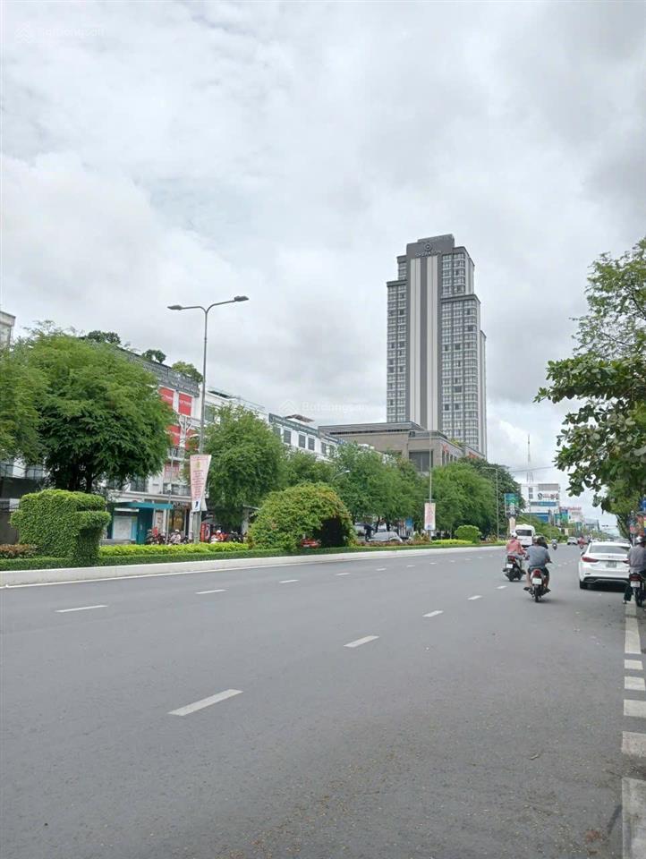 Cho thuê nhà mặt tiền dãy vincomshouse xuân khánh, mặt tiền đường 30/4 trung tâm thành phố cần thơ