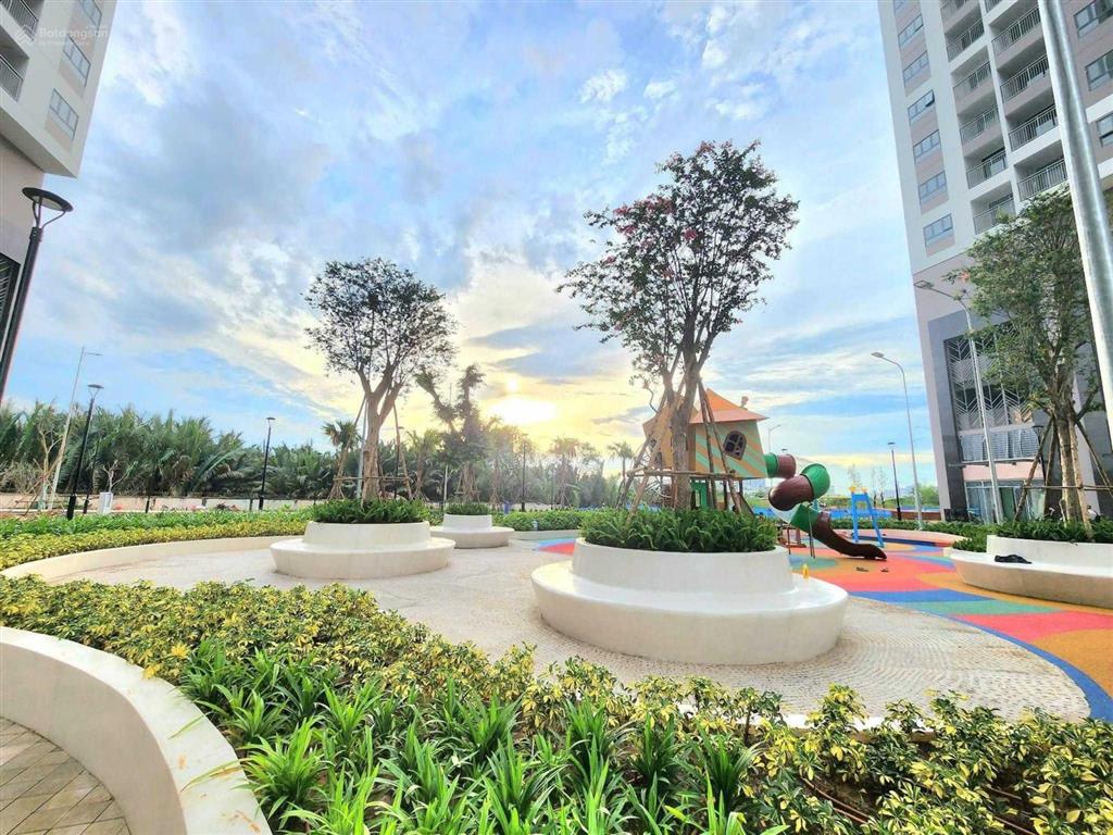 Bán gấp căn góc lớn 2 balcon 74m2 q7 riverside tầng trung view đẹp, giá 4 tỷ 2 bao hết thuế phí!!!!