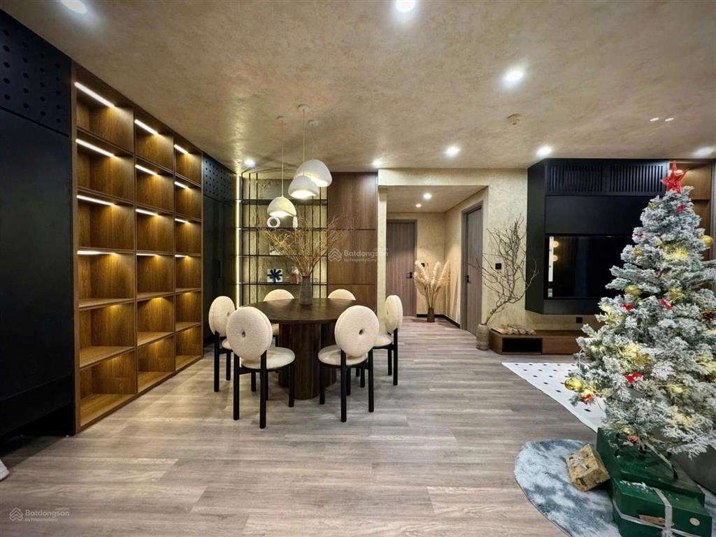 Quỹ căn bán giá tốt studio, 1pn+ 3.3 tỷ, 2pn 4.35 tỷ, 3pn5.8 tỷkđt vinhomes smart city