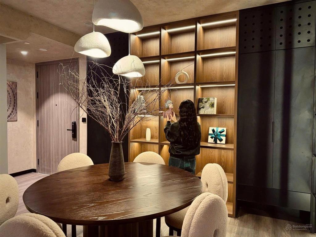 Quỹ căn bán giá tốt studio, 1pn+ 3.3 tỷ, 2pn 4.35 tỷ, 3pn5.8 tỷkđt vinhomes smart city