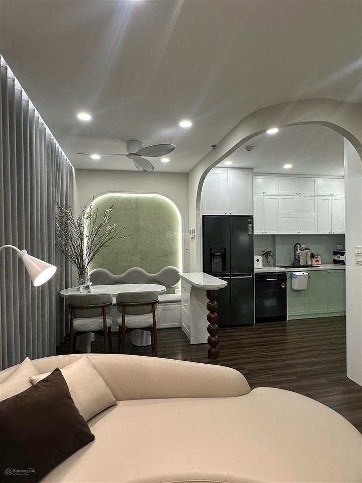 " giá chuẩn" bán gấp căn hộ 2pn+1 64m²4.6 tỷ imperia cạnh zone 4 và công viên vinhomes smart city