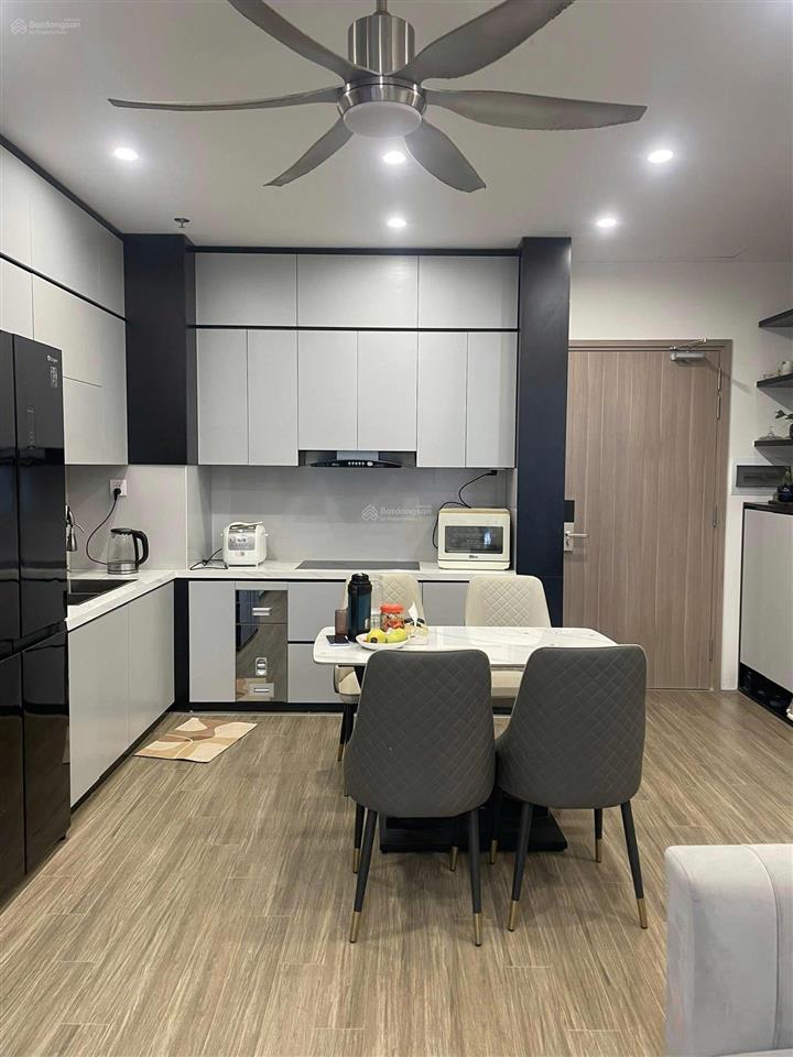 Chủ nhà cần bán gấp 2pn 68m full đồ 4,7 tỷ the canopy vinhomes smart city