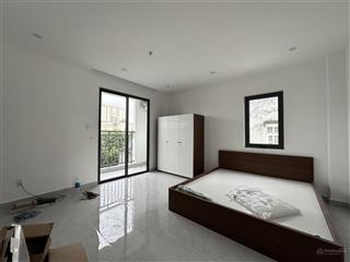 Căn hộ dịch vụ mới 100% máy giặt riêng nằm ngay ngã tư ga