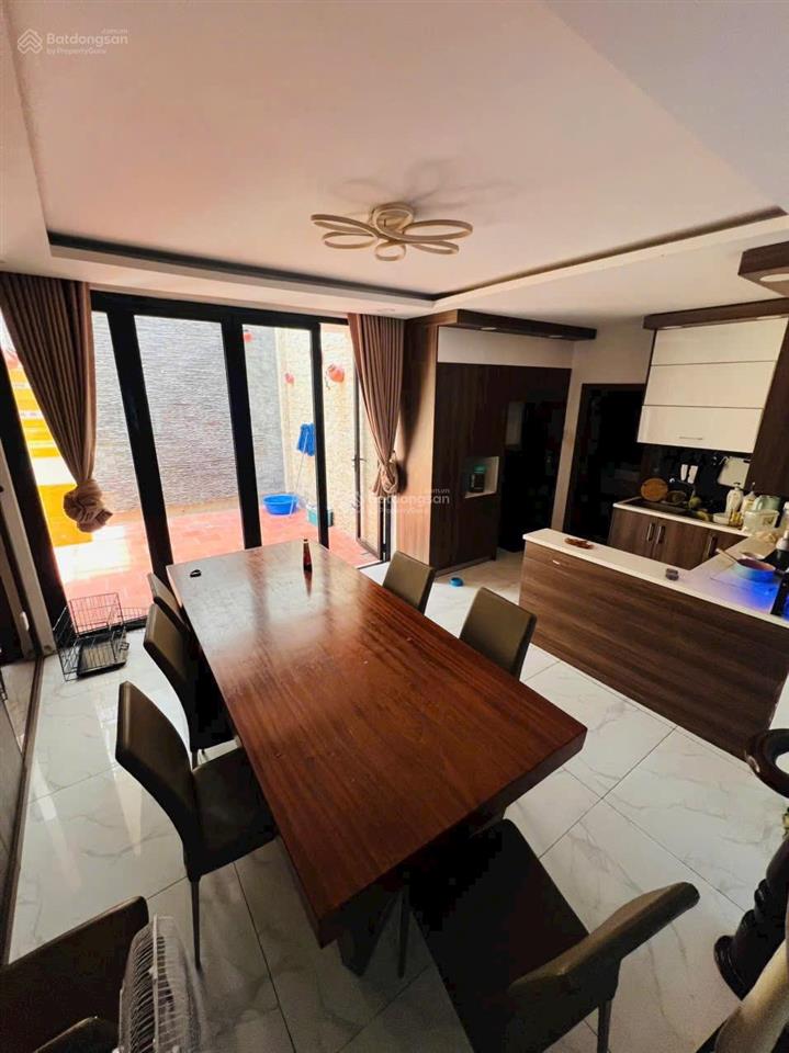 Bán nhà hoàng hoa thám bình thạnh ngang hơn 7m gara ôtô, penthouse 4 tầng kiên cố giá 20,9 tỷ tl
