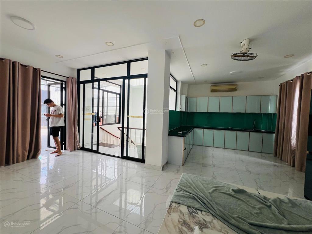 Bán nhà hoàng hoa thám bình thạnh ngang hơn 7m gara ôtô, penthouse 4 tầng kiên cố giá 20,9 tỷ tl