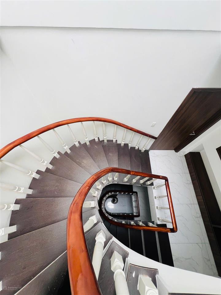 Bán nhà hoàng hoa thám bình thạnh ngang hơn 7m gara ôtô, penthouse 4 tầng kiên cố giá 20,9 tỷ tl