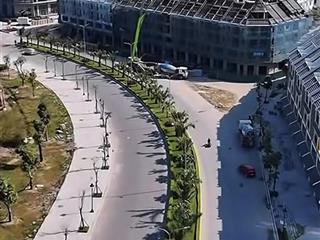 Nhà đẹp 5 tầng tại di trạch  hoài đức  hn. ô tô đỗ cửa. k quy hoạch. giá tốt