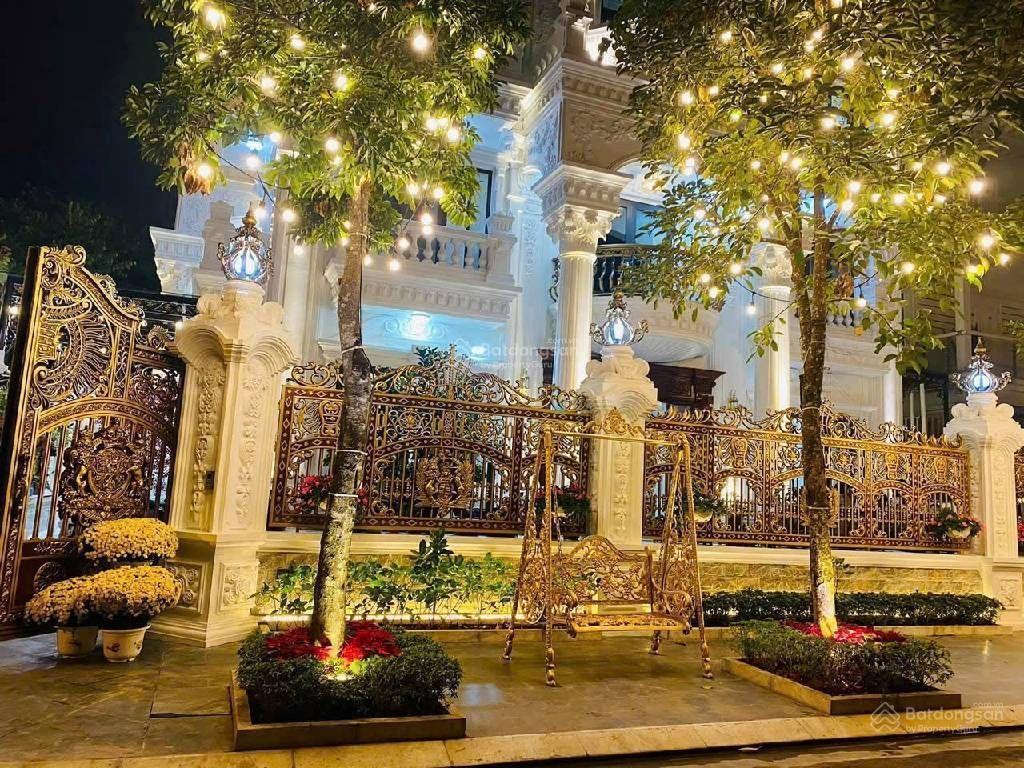 Bán biệt thự lô góc kđt trung văn 179m², 5 tầng thang máy, trục đường chính kinh doanh.