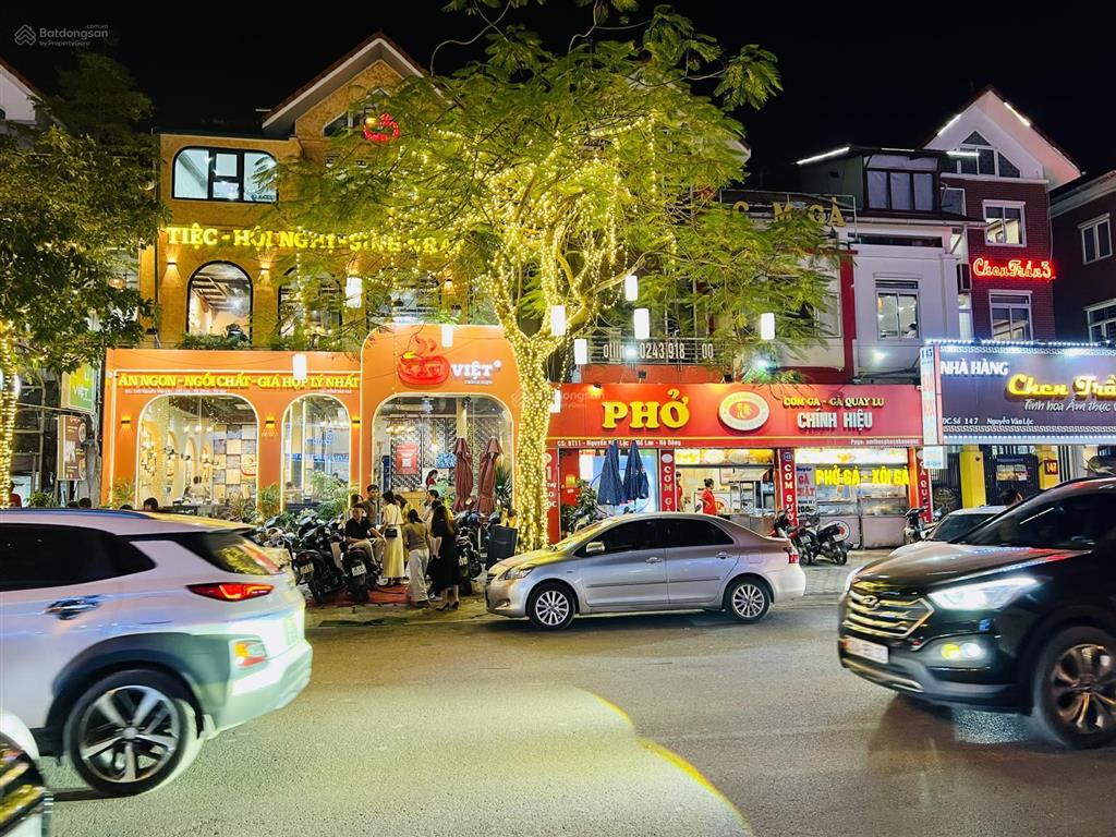 Bán nhà mặt phố nguyễn văn lộc, mỗ lao, hà đông, diện tích 155m2, mt 9m, kd đỉnh,dòng tiền 120tr/th