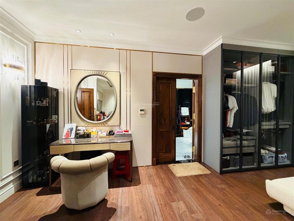 Bán biệt thự lô góc 296m2, 4 mặt thoáng tại vinhomes ocean park 1, gia lâm, hà nội