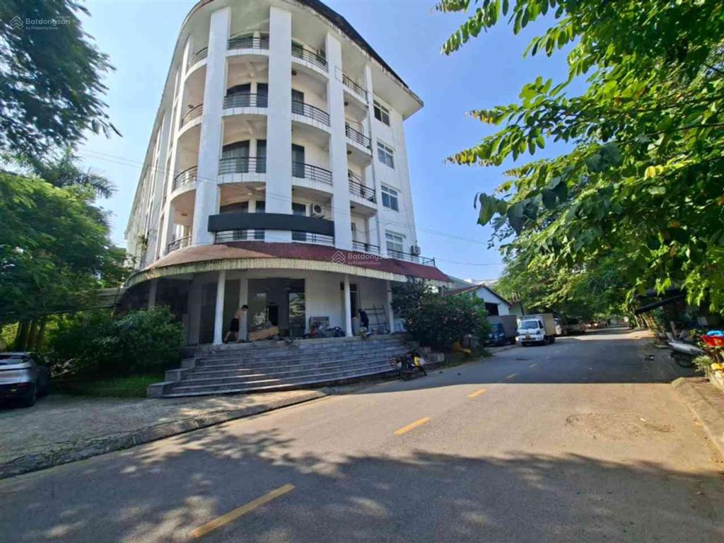 Bán nhà 7 tầng phố chu huy mân 4640m2, dòng tiền 480tr/th đang làm trường học, trung tâm đào tạo
