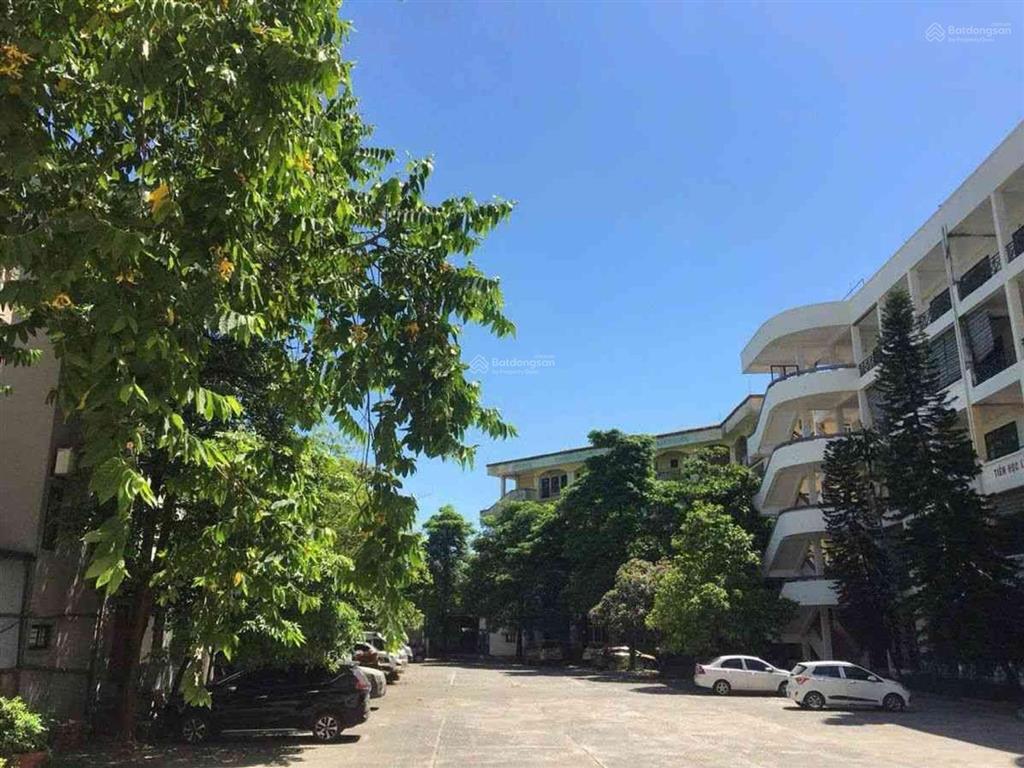 Bán trung tâm đào tạo, trường trung cấp, thpt tại long biên dt 5000m2, 600 sinh viên.