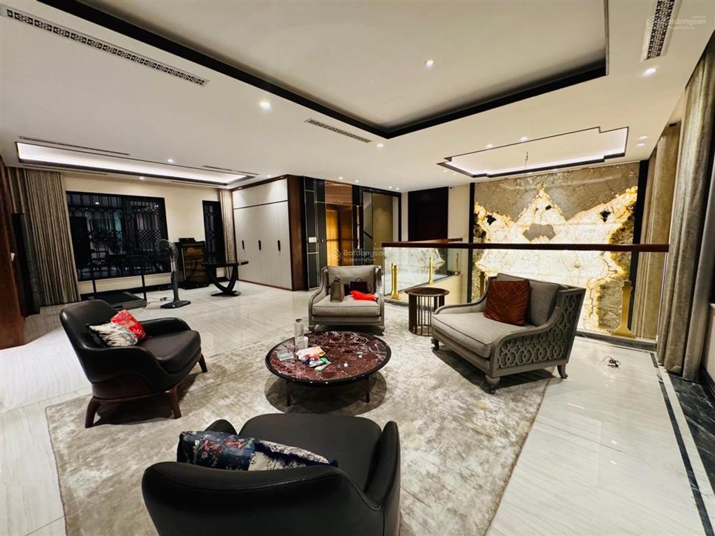 Siêu biệt thự lô góc 600m2 kđt mới yên hòa, kiến trúc đẳng cấp, tài sản dành cho giới tinh hoa.