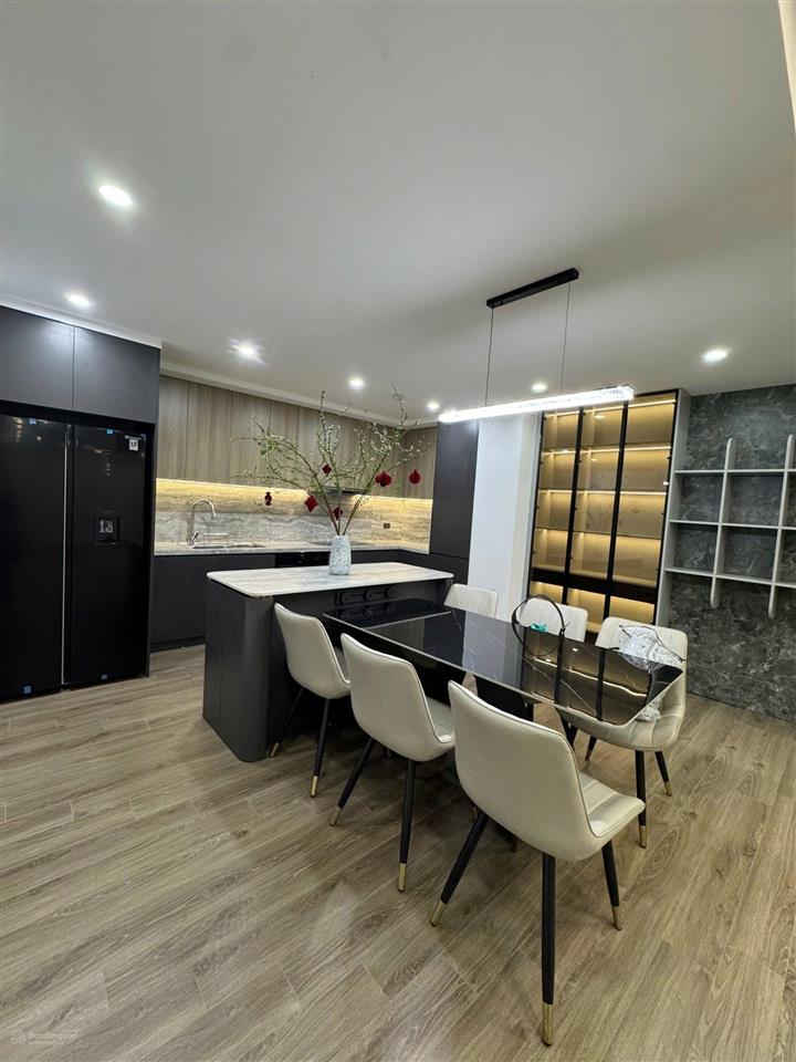 Chính chủ bán gấp chung cư văn khê, hà đông, 160m2, 4 phòng ngủ, full nội thất, 8.2 tỷ