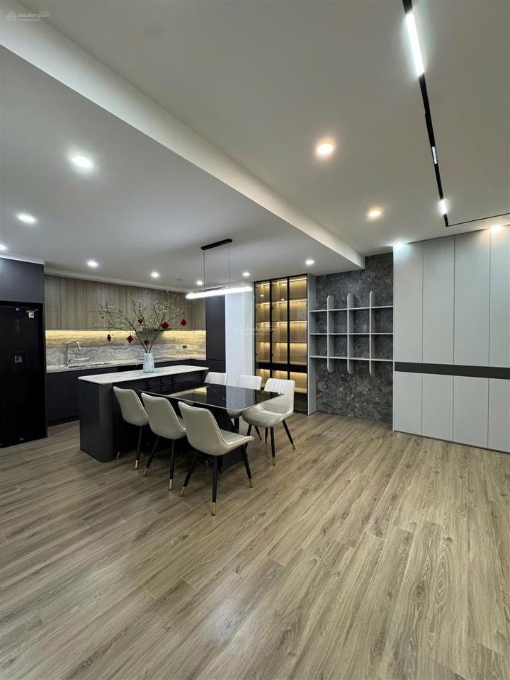 Chính chủ bán gấp chung cư văn khê, hà đông, 160m2, 4 phòng ngủ, full nội thất, 8.2 tỷ