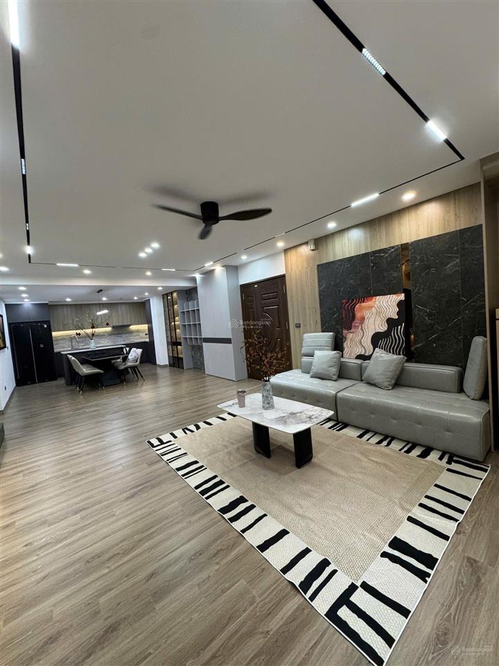 Chính chủ bán gấp chung cư văn khê, hà đông, 160m2, 4 phòng ngủ, full nội thất, 8.2 tỷ