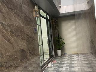 Siêu phẩm ngoại giao đoàn gần đại sứ quán hàn