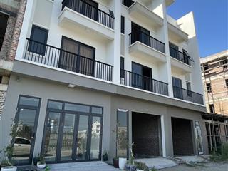 Flc tropical hạ long, 2tỷ5/căn 4 tầng xây thô hoàn thiện mặt ngoài.  0886 789 ***