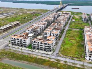 Flc tropical hạ long, vị trí 2 mặt thoáng 50m ra tới vịnh, diện tích 75m2, giá 2xtr/m2 đất.