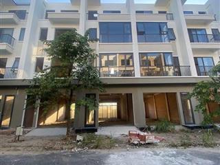 Cần bán nhanh 2tỷ5xx/căn xây 4 tầng. view công viên dự án flc trop hạ long.  0886 789 ***