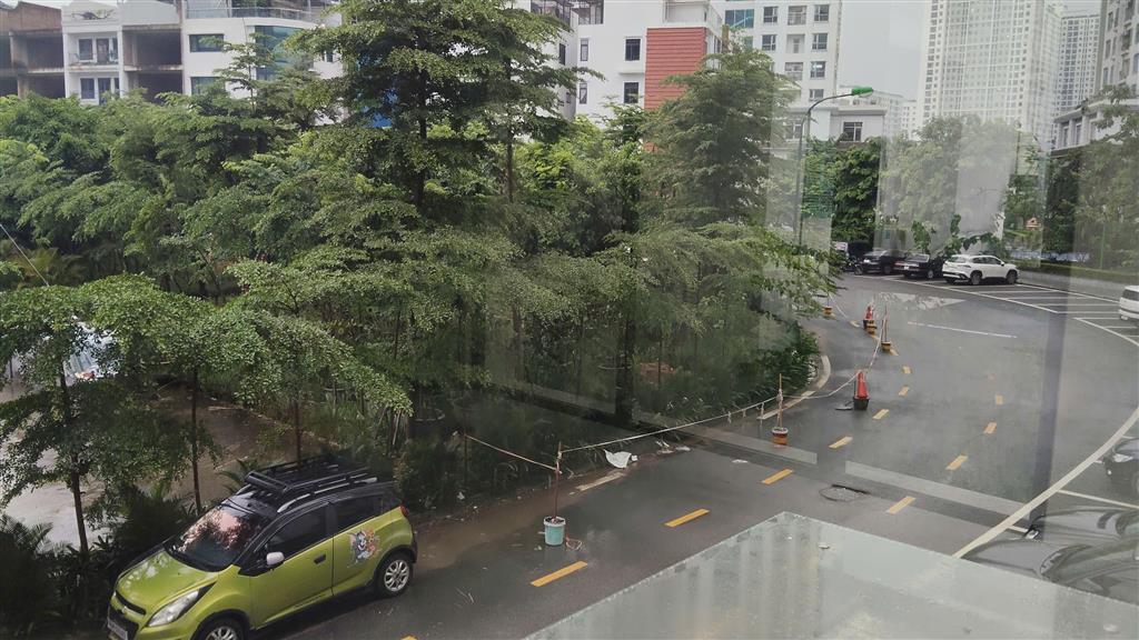 Thuê tòa VP nhỏ Tây Hồ  Gần 600m², thang máy, PCCC, showroom kết hợp văn phòng