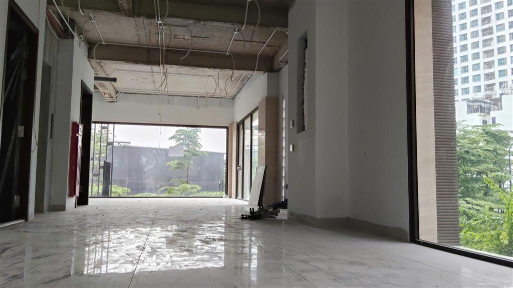 Thuê tòa VP nhỏ Tây Hồ  Gần 600m², thang máy, PCCC, showroom kết hợp văn phòng