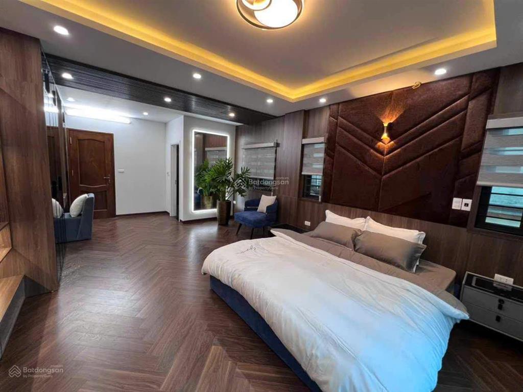 Cho thuê nhà riêng tại ngõ 28, tứ liên, 22 triệu, 55m2, 4pn, 4wc, giá tốt