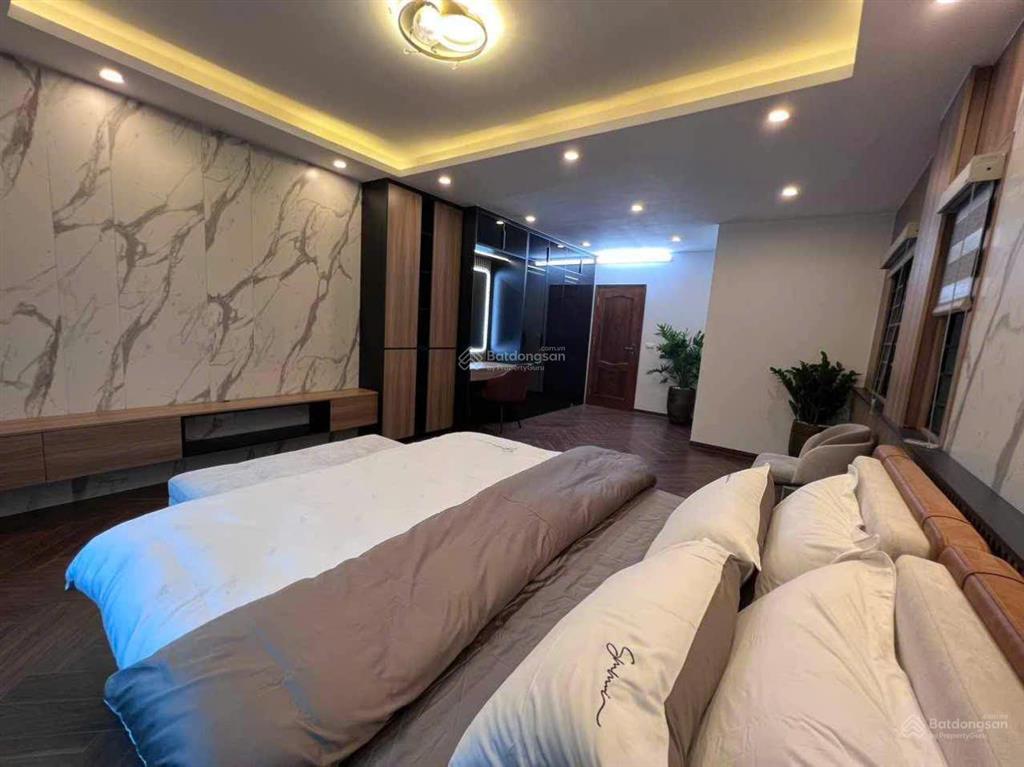 Cho thuê nhà riêng tại ngõ 28, tứ liên, 22 triệu, 55m2, 4pn, 4wc, giá tốt