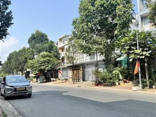 Bán nhà đẹp, kdc sgcl quận 8 khu dân cư cao cấp, đường 20m, sổ hồng có sẵn, hỗ trợ vay