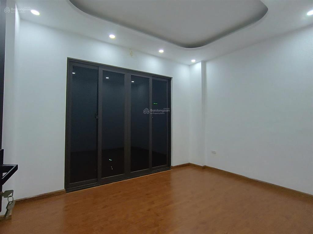Bán nhà 5 tầng ngọc hồi, hoàng mai, 45m2 giá 9.3 tỷ