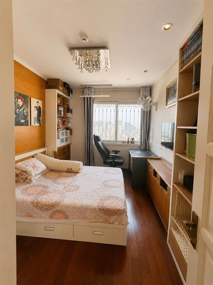 BÁN CH 4PN E5 CIPUTRA  142M²  NỘI THẤT GỖ GIÁNG HƯƠNG  GẦN GA METRO SỐ 2  GIÁ 16 TỶ