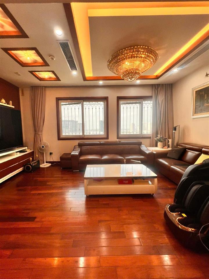 BÁN CH 4PN E5 CIPUTRA  142M²  NỘI THẤT GỖ GIÁNG HƯƠNG  GẦN GA METRO SỐ 2  GIÁ 16 TỶ