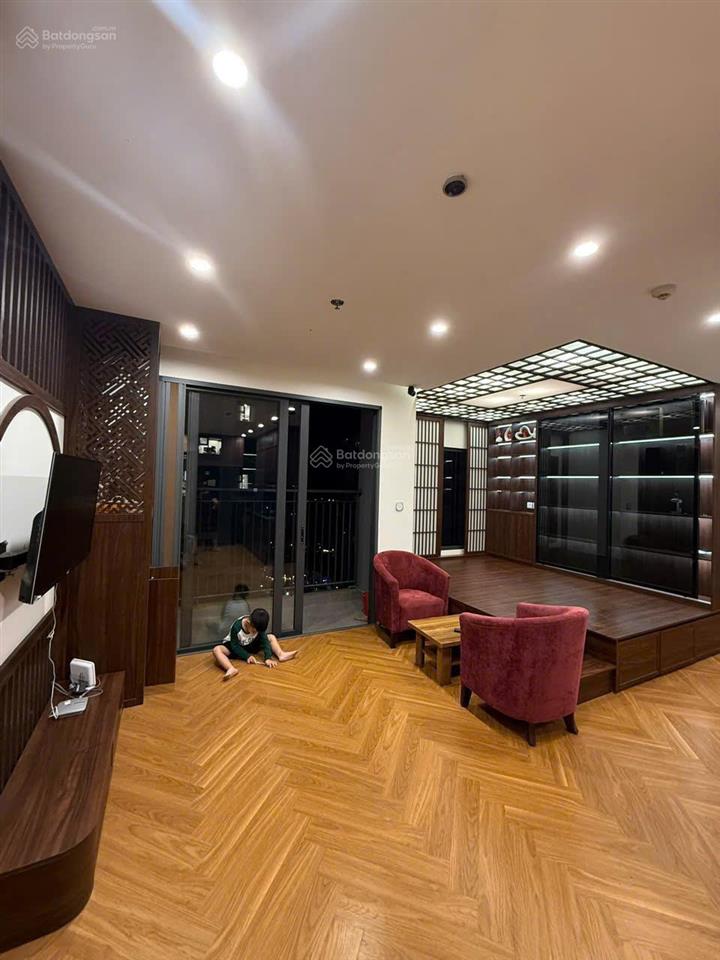 Chính chủ bán gấp ch 2pn+1, dt 63.7m2, the miami  smart city, giá 5.5 tỷ bao phí.  0824 554 ***