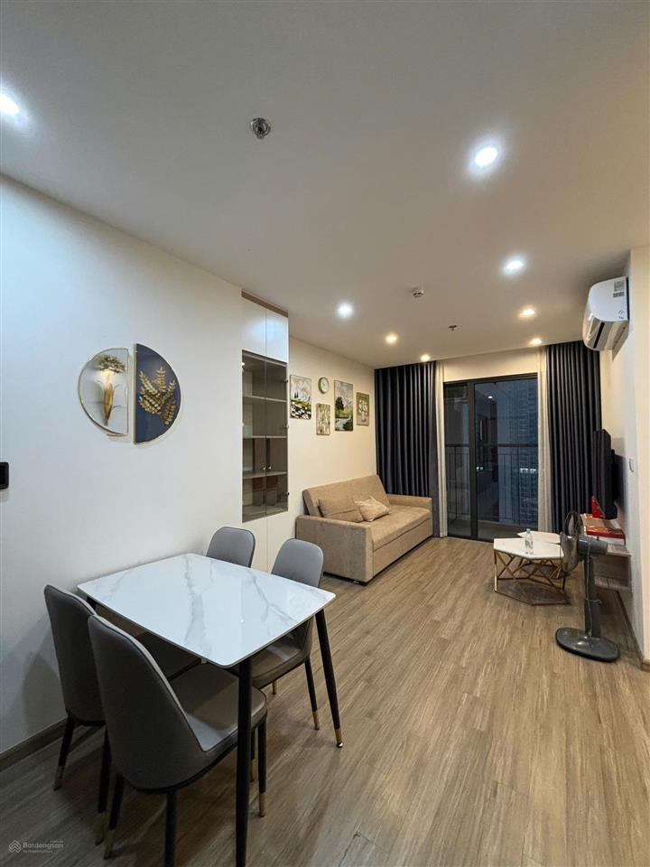 Chính chủ bán gấp trong tuần ch 1pn + 1, 42.8m2, the sakura smart city, giá 3.4 tỷ.  0824 554 ***