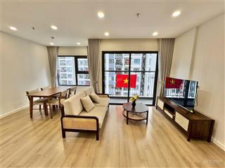 Chính chủ bán gấp trong tuần ch 2pn +1, dt 63.8m2, giá 5.5 tỉ the imperia smart city.  0824 554 ***