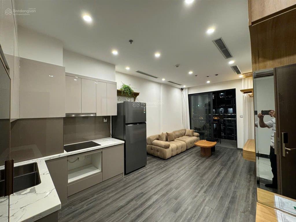 Chính chủ bán gấp trong tuần ch 2pn + 1, dt 73m2 the tonkin  smart city.  0824 554 ***