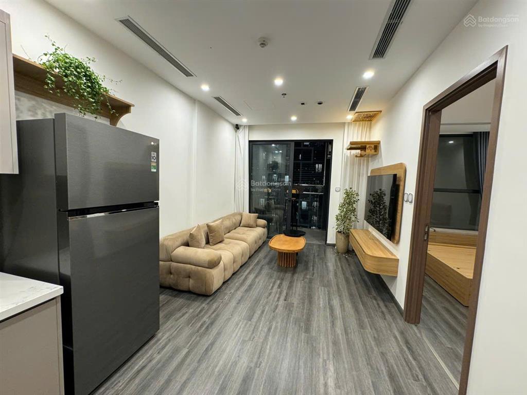 Chính chủ bán gấp trong tuần ch 2pn + 1, dt 73m2 the tonkin  smart city.  0824 554 ***