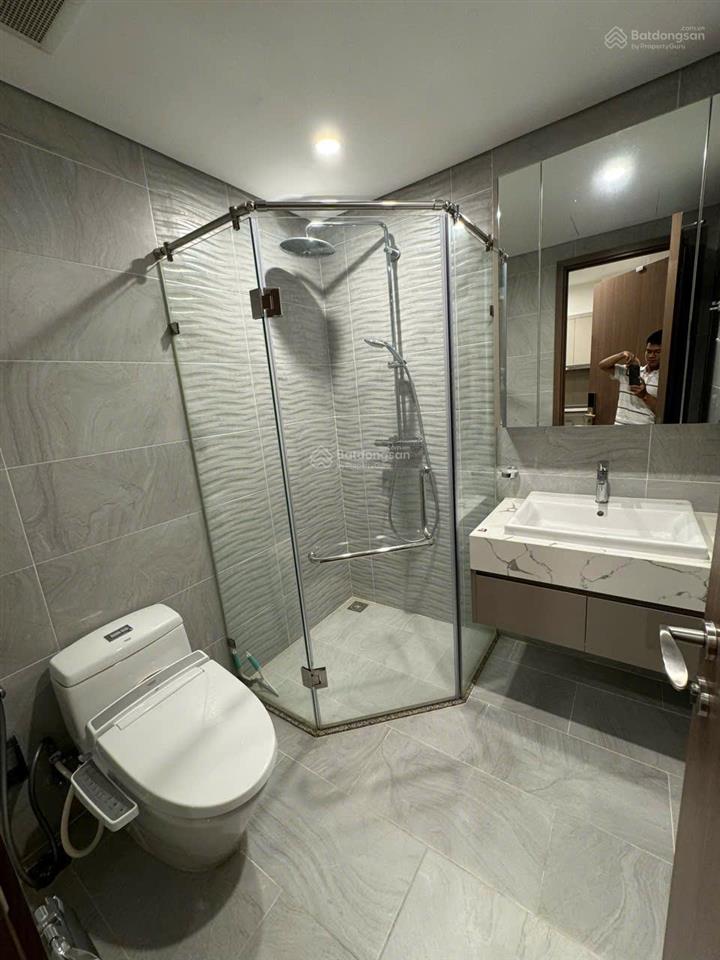 Chính chủ bán gấp trong tuần ch 2pn + 1, dt 73m2 the tonkin  smart city.  0824 554 ***