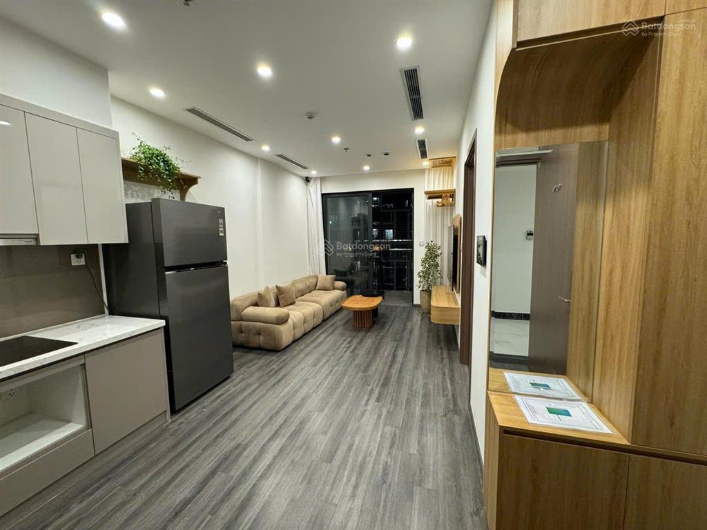 Chính chủ bán gấp trong tuần ch 2pn + 1, dt 73m2 the tonkin  smart city.  0824 554 ***