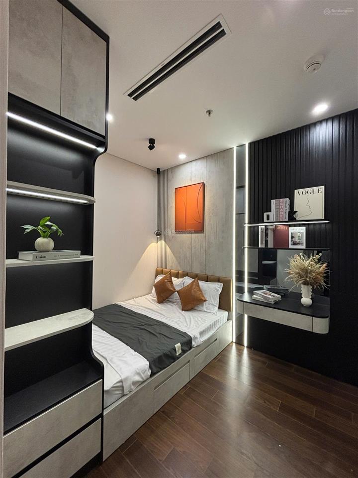 Chính chủ gửi bán gấp căn 2pn, phân khu masteri west heights, dt 54m2, giá 4.5 tỷ,  0824 554 ***
