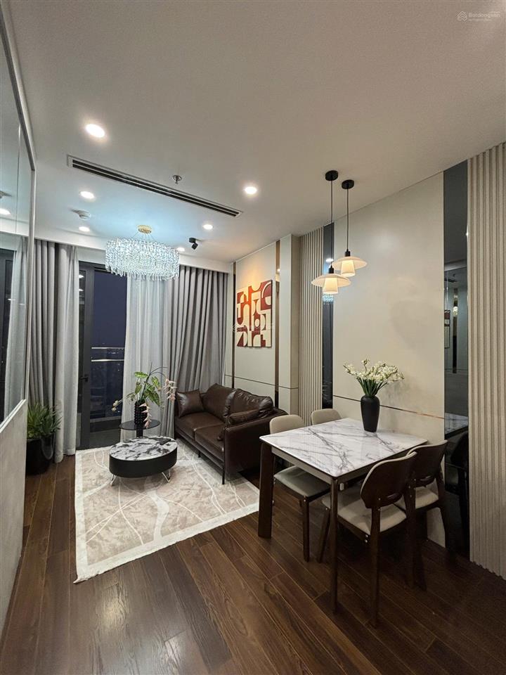 Chính chủ gửi bán gấp căn 2pn, phân khu masteri west heights, dt 54m2, giá 4.5 tỷ,  0824 554 ***