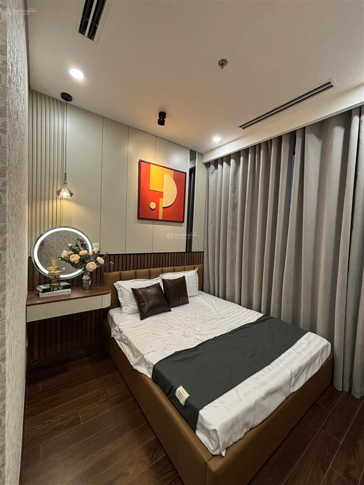 Chính chủ gửi bán gấp căn 2pn, phân khu masteri west heights, dt 54m2, giá 4.5 tỷ,  0824 554 ***