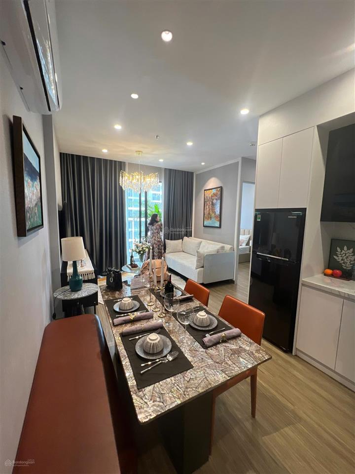 Chính chủ bán gấp trong tuần ch 2pn + 1, dt 64m2, the sakura  smart city, giá 4.8 tỷ  0824 554 ***